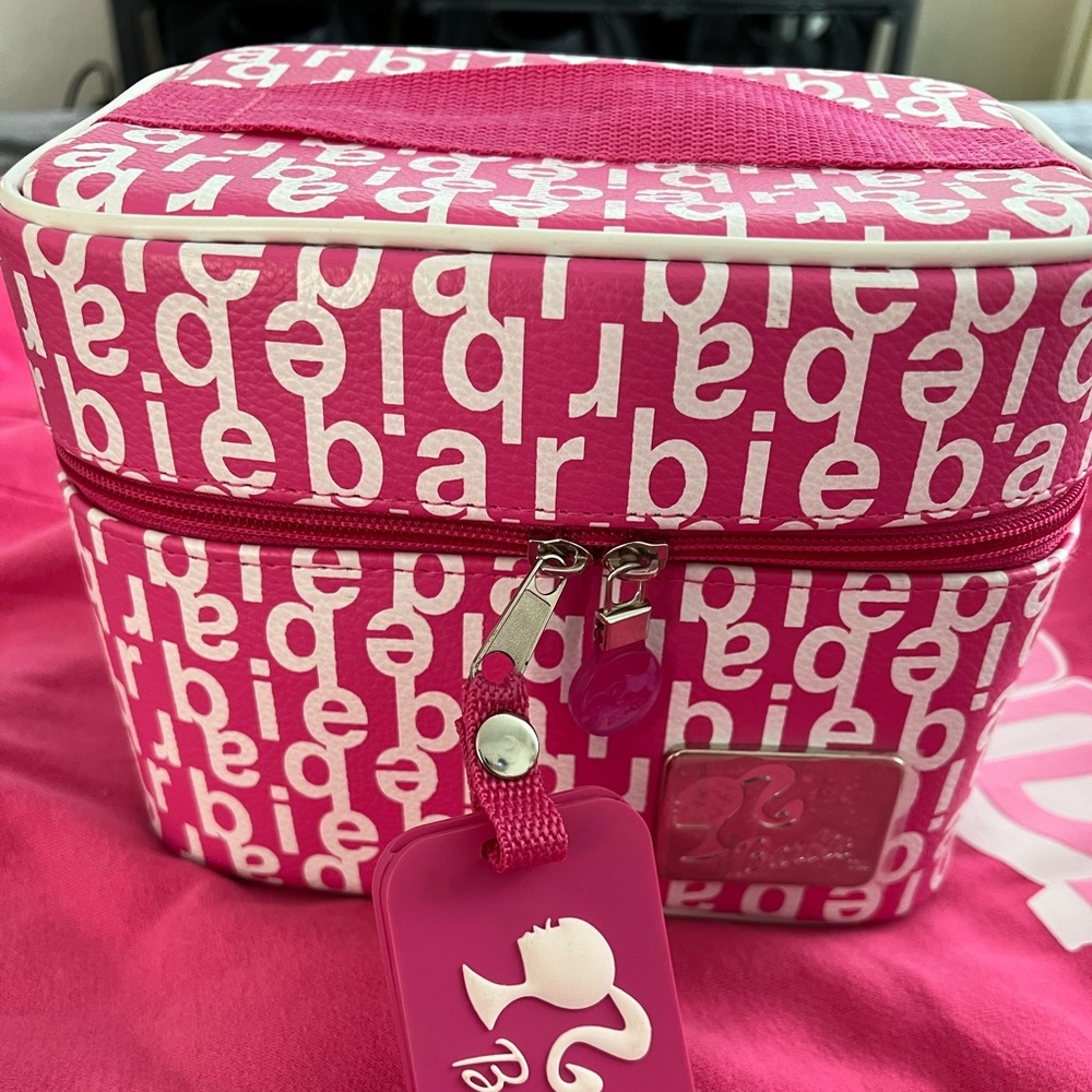 Barbie makeup vanity case. Brand new